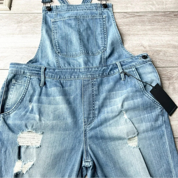 NWT Black Orchid Skinny Overall in Risky Business - Picture 7 of 16